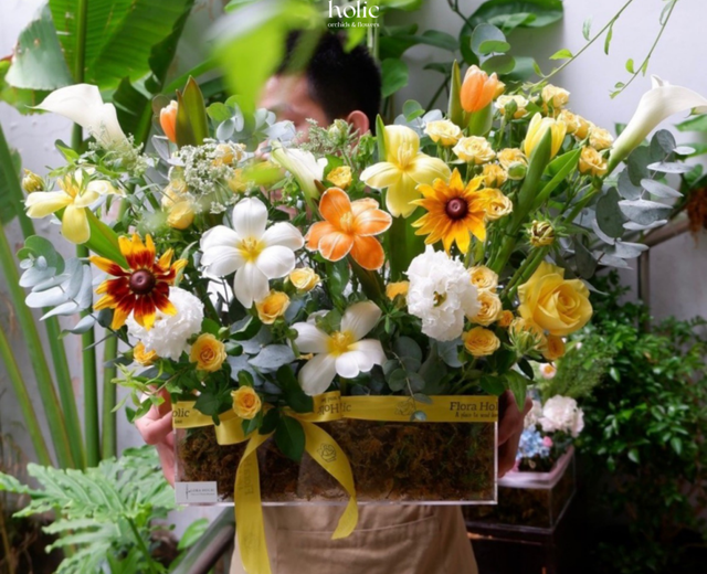 Bó hoa tulip và calla lily tông hồng trắng, ảnh mẫu FloraHolic